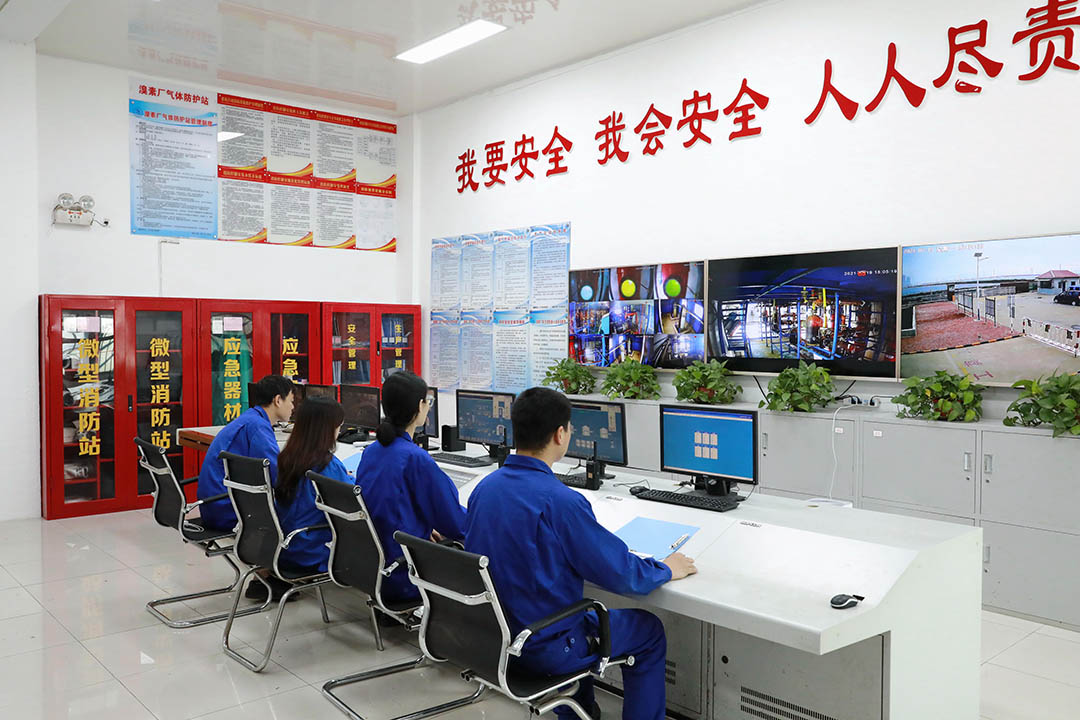 �T���L��